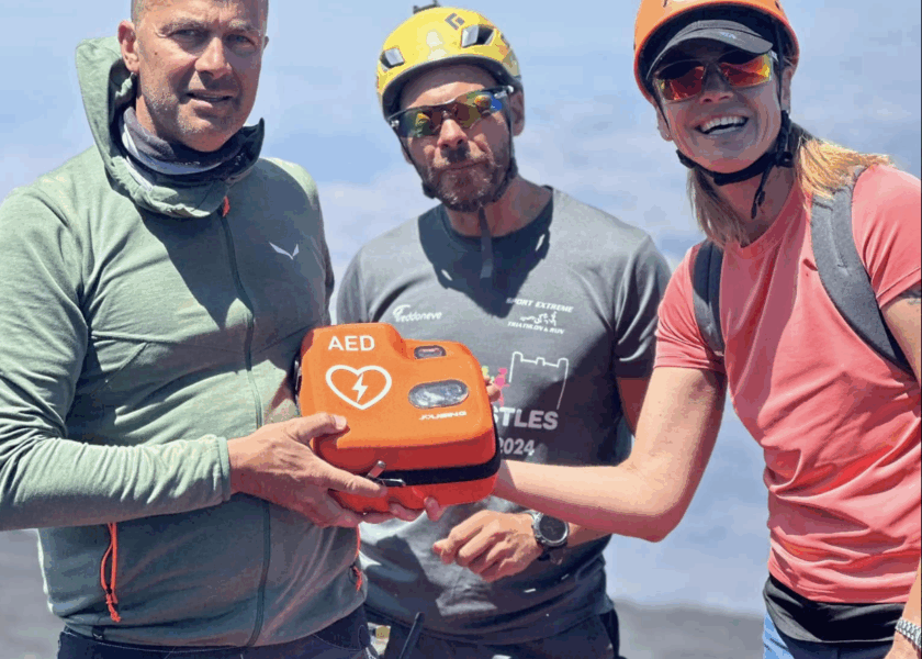 AED a první pomoc při zástavě oběhu na Etně